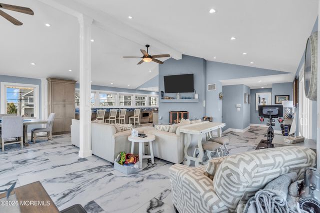 530 Bayview Drive, Toms River, NJ 08753