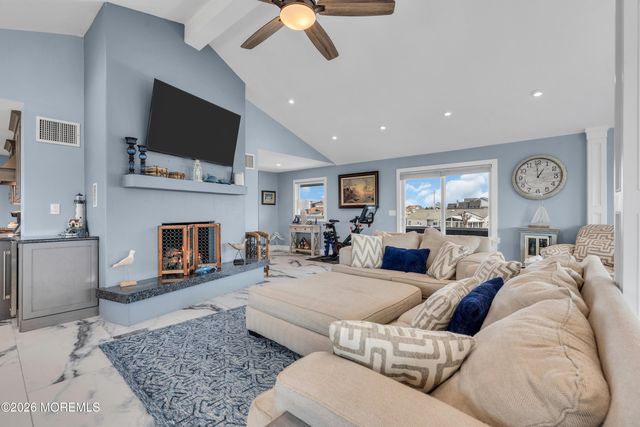 530 Bayview Drive, Toms River, NJ 08753