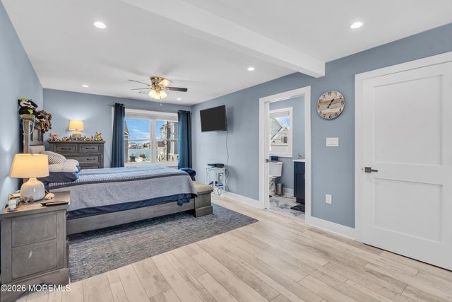 530 Bayview Drive, Toms River, NJ 08753