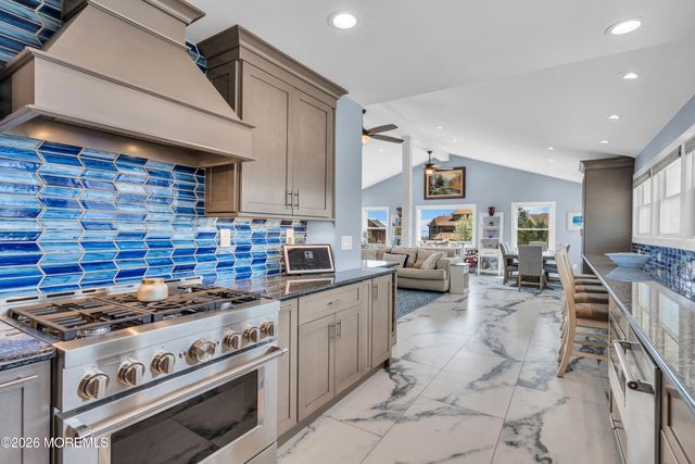 530 Bayview Drive, Toms River, NJ 08753