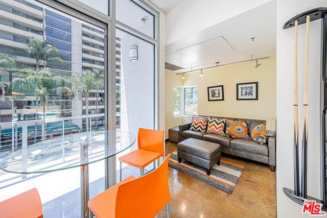 645 W 9th Street 628, Los Angeles, CA 90015