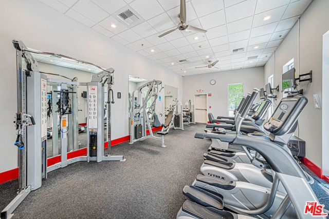 645 W 9th Street 628, Los Angeles, CA 90015