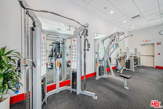 645 W 9th Street 628, Los Angeles, CA 90015