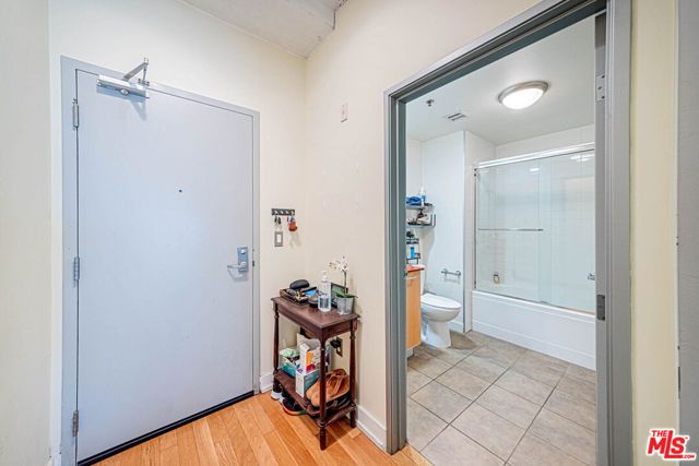 645 W 9th Street 628, Los Angeles, CA 90015