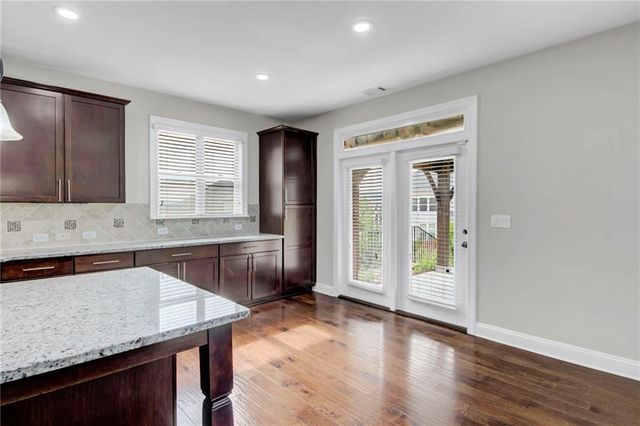 5935 stansbury Summit, Alpharetta, GA 30005