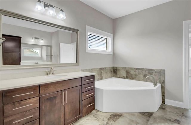 5935 stansbury Summit, Alpharetta, GA 30005