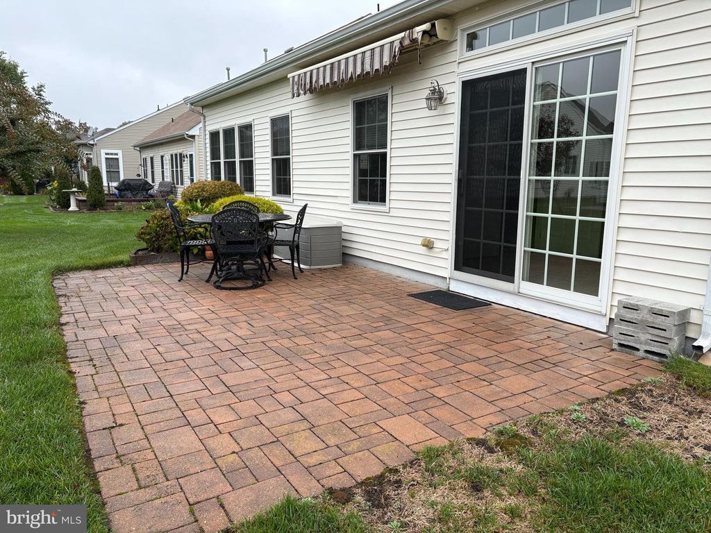 59 TRAINOR CIR, Bordentown, NJ 08505