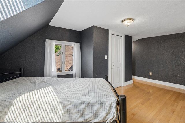 564 River Road, Manchester, NH 03104