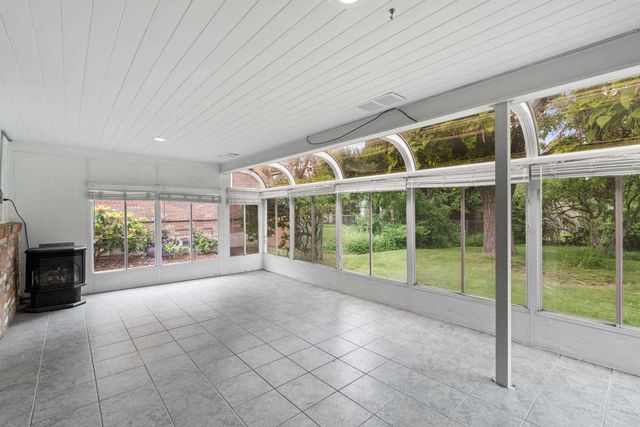 4218 S Helena St, Spokane, WA 99203