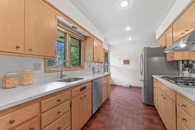 4218 S Helena St, Spokane, WA 99203