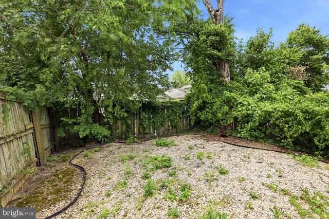 209 AMOSLAND RD, Holmes, PA 19043