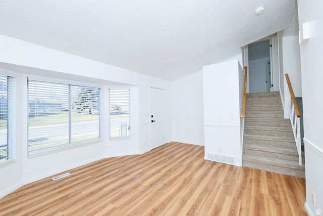 7165 S CALLIE DR, West Jordan, UT 84084