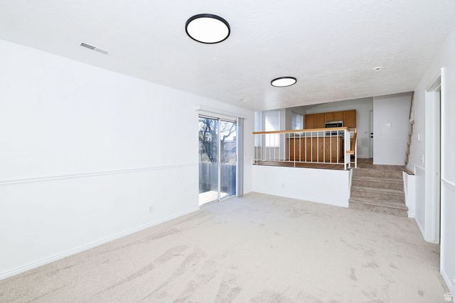 7165 S CALLIE DR, West Jordan, UT 84084