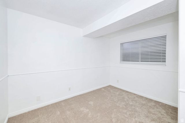 7165 S CALLIE DR, West Jordan, UT 84084