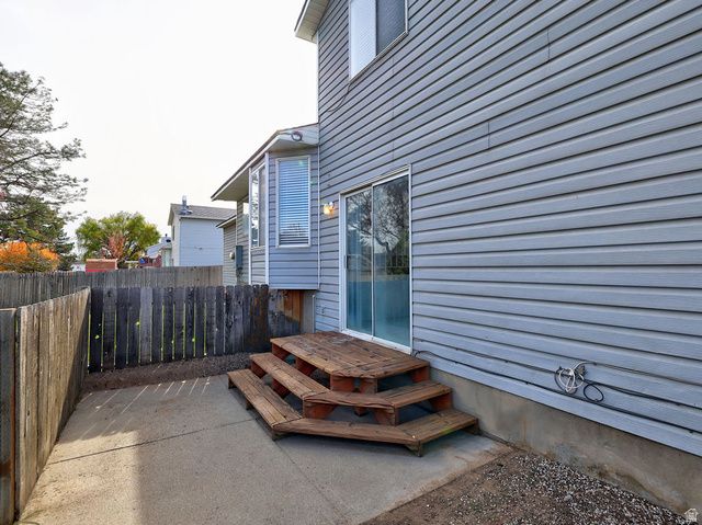 7165 S CALLIE DR, West Jordan, UT 84084