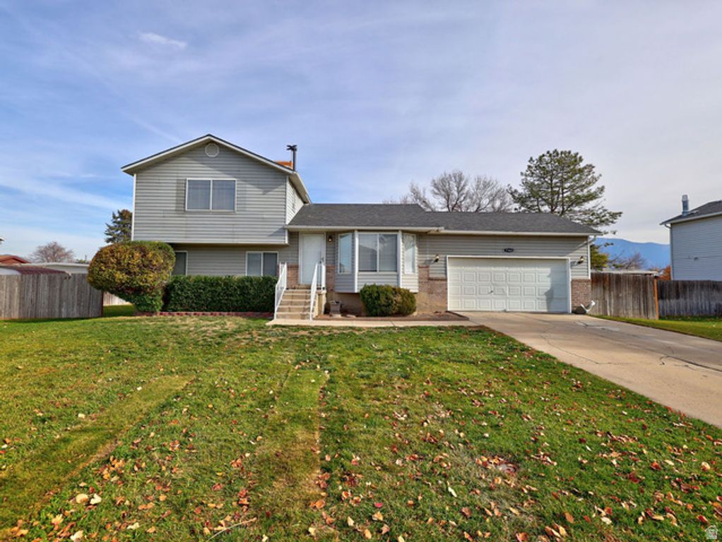 7165 S CALLIE DR, West Jordan, UT 84084