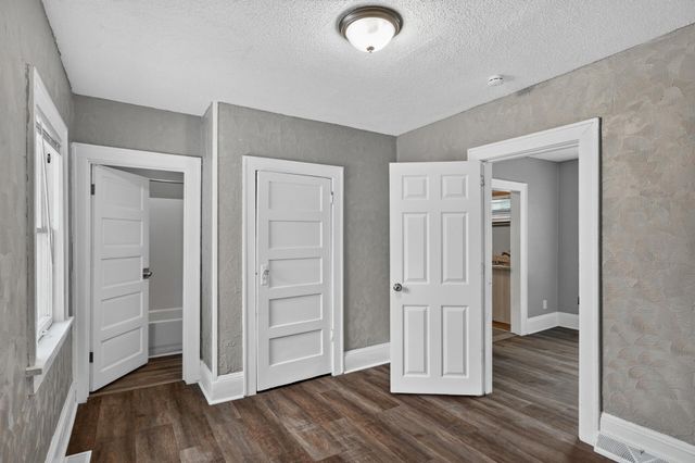 1154 Lawson Avenue E, Saint Paul, MN 55106