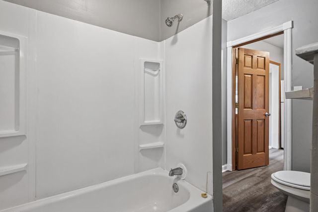 1154 Lawson Avenue E, Saint Paul, MN 55106