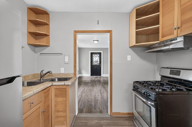 1154 Lawson Avenue E, Saint Paul, MN 55106