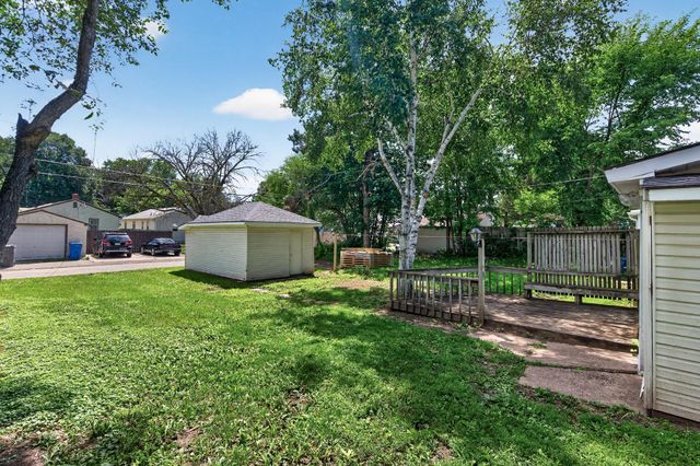 1154 Lawson Avenue E, Saint Paul, MN 55106