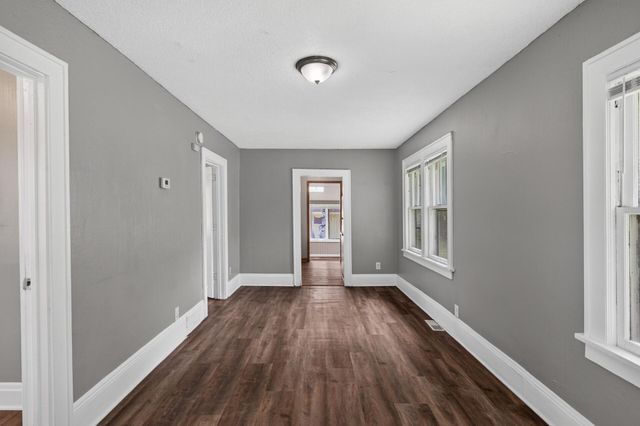 1154 Lawson Avenue E, Saint Paul, MN 55106