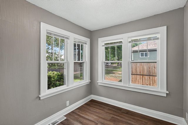 1154 Lawson Avenue E, Saint Paul, MN 55106