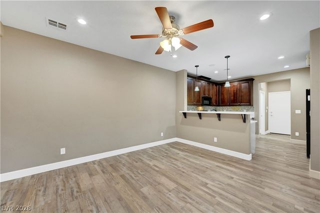 9313 Night Mesa Street, Las Vegas, NV 89178