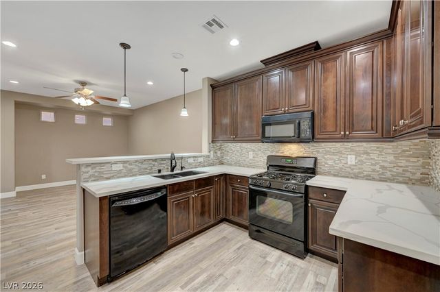 9313 Night Mesa Street, Las Vegas, NV 89178