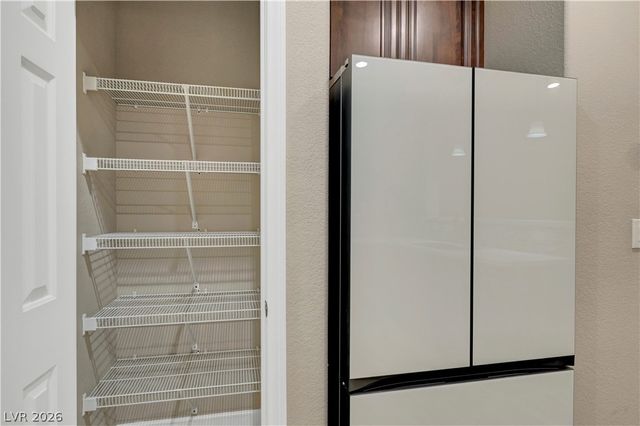 9313 Night Mesa Street, Las Vegas, NV 89178