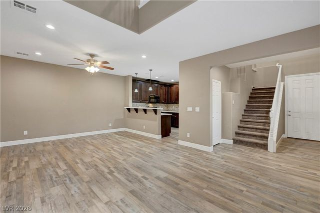 9313 Night Mesa Street, Las Vegas, NV 89178