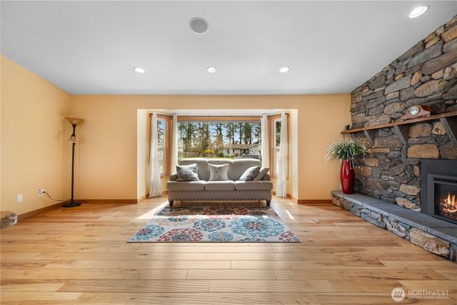 233 W Jensen Street, Arlington, WA 98223