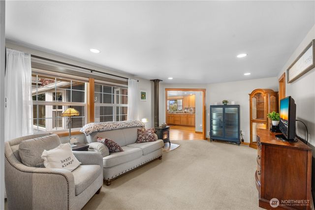 233 W Jensen Street, Arlington, WA 98223