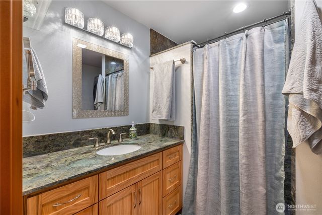 233 W Jensen Street, Arlington, WA 98223