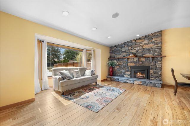 233 W Jensen Street, Arlington, WA 98223