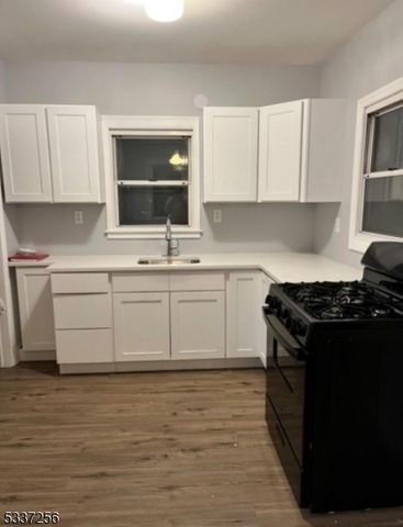 1137 Charlotte Pl, Rahway City, NJ 07065