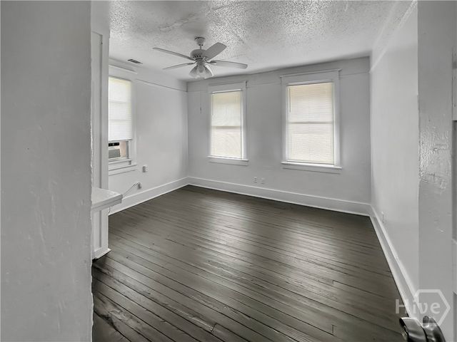 1022 W 46th Street, Savannah, GA 31405