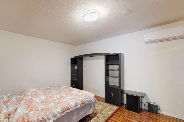 115 DALLAS Street SE, Albuquerque, NM 87108