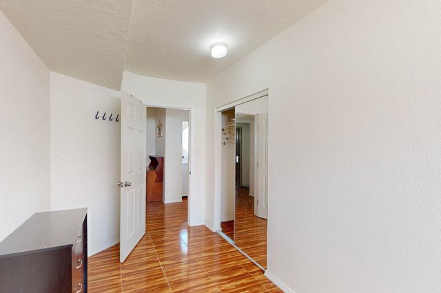 115 DALLAS Street SE, Albuquerque, NM 87108