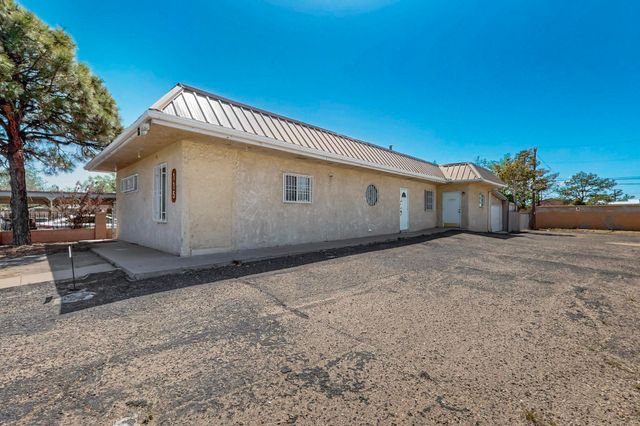 115 DALLAS Street SE, Albuquerque, NM 87108
