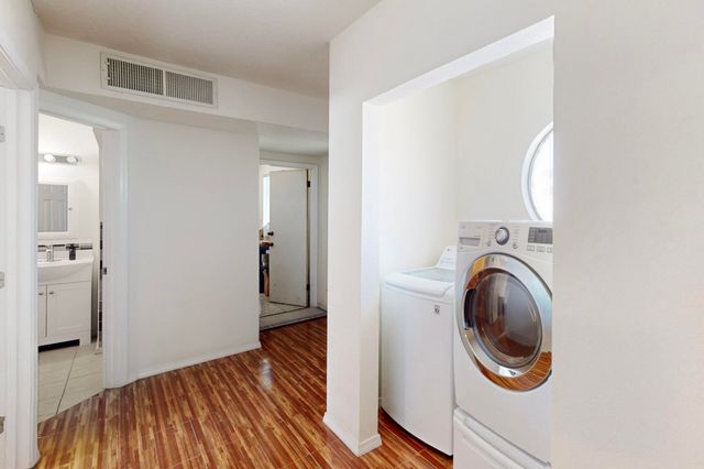 115 DALLAS Street SE, Albuquerque, NM 87108