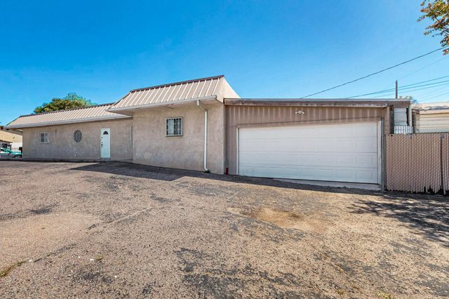 115 DALLAS Street SE, Albuquerque, NM 87108