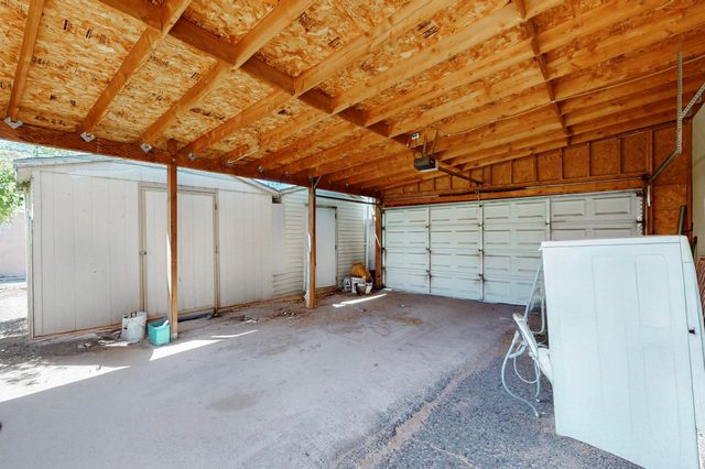 115 DALLAS Street SE, Albuquerque, NM 87108