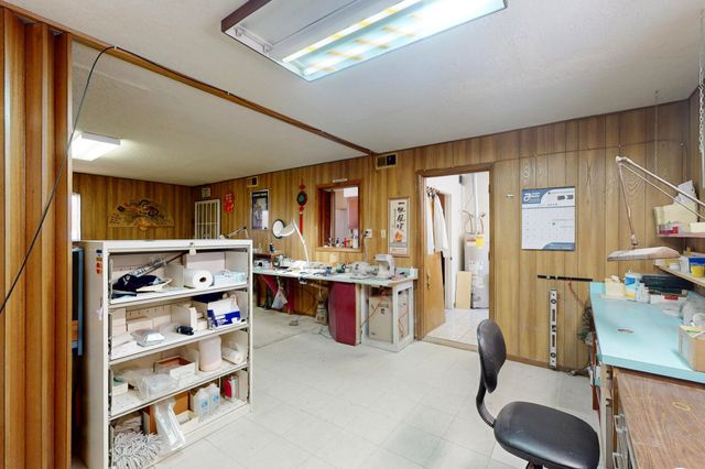 115 DALLAS Street SE, Albuquerque, NM 87108