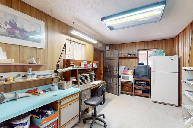 115 DALLAS Street SE, Albuquerque, NM 87108