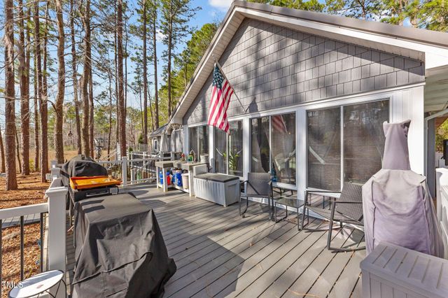 106 Windlass Way, Aurora, NC 27806