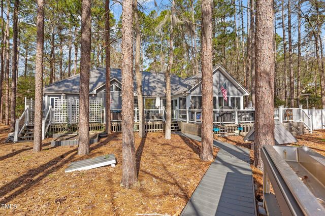 106 Windlass Way, Aurora, NC 27806