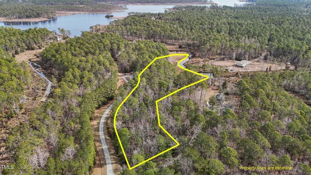 106 Windlass Way, Aurora, NC 27806