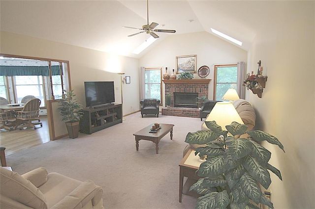 10012 E 72nd Street, Kansas City, MO 64133