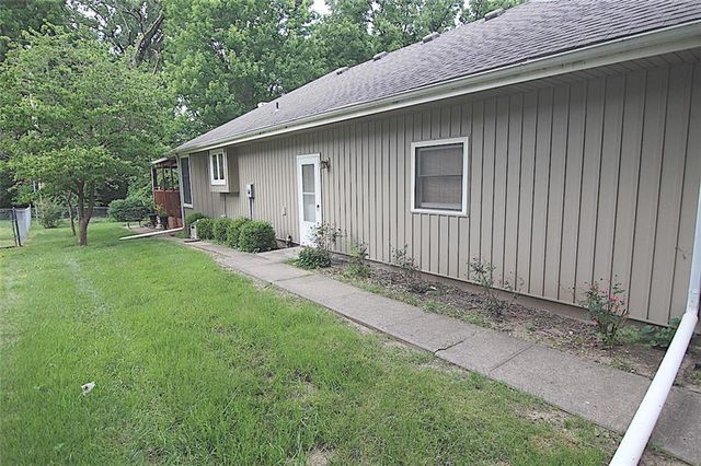 10012 E 72nd Street, Kansas City, MO 64133