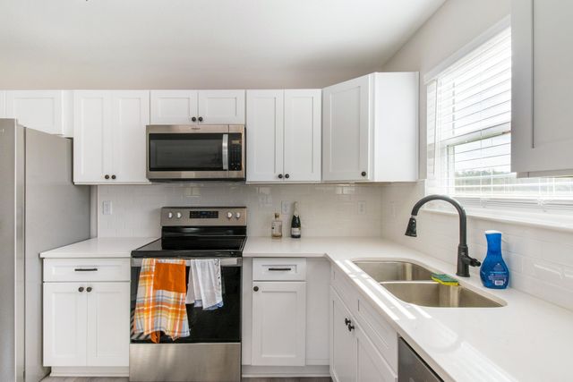 5374 Highview Drive, Crestview, FL 32539